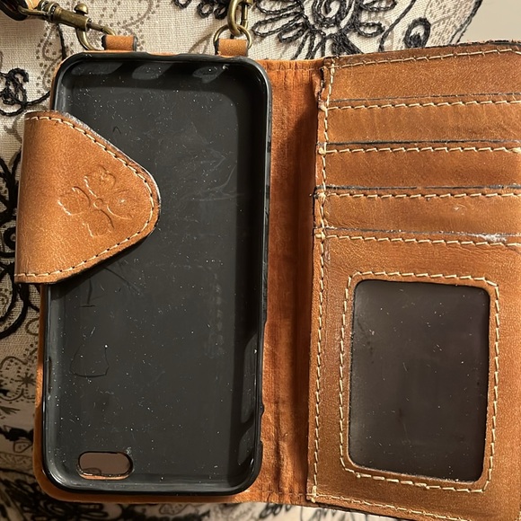 Patrica Nash Crossbody Cellphone holder - Picture 4 of 5